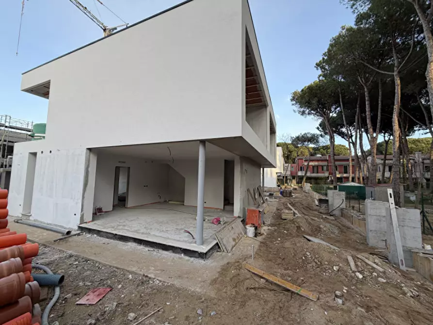 Immagine 6 di Villa in vendita  in via Belgio a Jesolo
