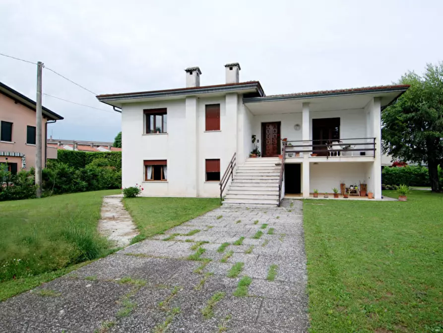 Immagine 1 di Casa indipendente in vendita  in Via palladio a Cittadella