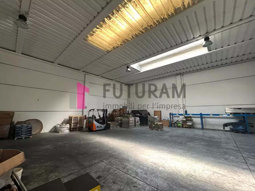 Immagine 4 di Capannone industriale in affitto  in via meucci a Rubano