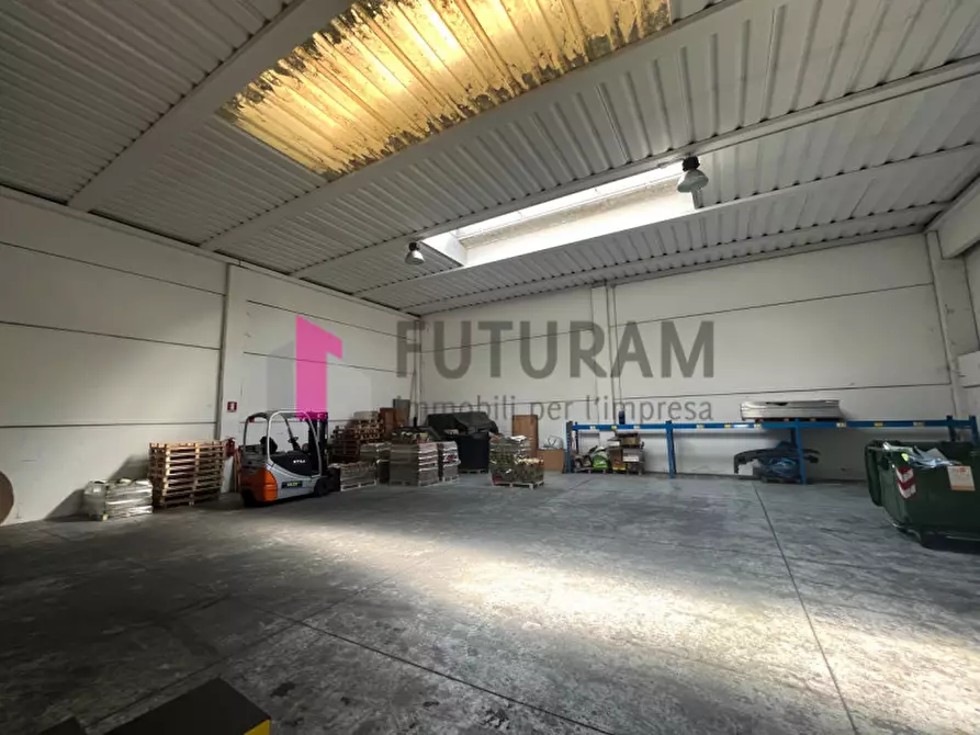 Immagine 5 di Capannone industriale in affitto  in via meucci a Rubano
