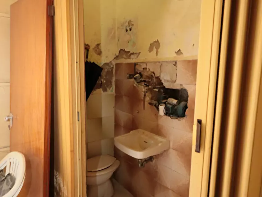 Immagine 15 di Casa indipendente in vendita  in via Soldato di Cuzzo n 19 a Palagonia