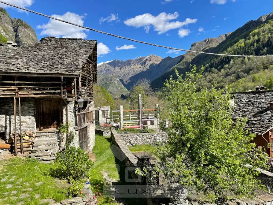 Immagine 9 di Rustico / casale in vendita  in Località Quare 6 a Campertogno
