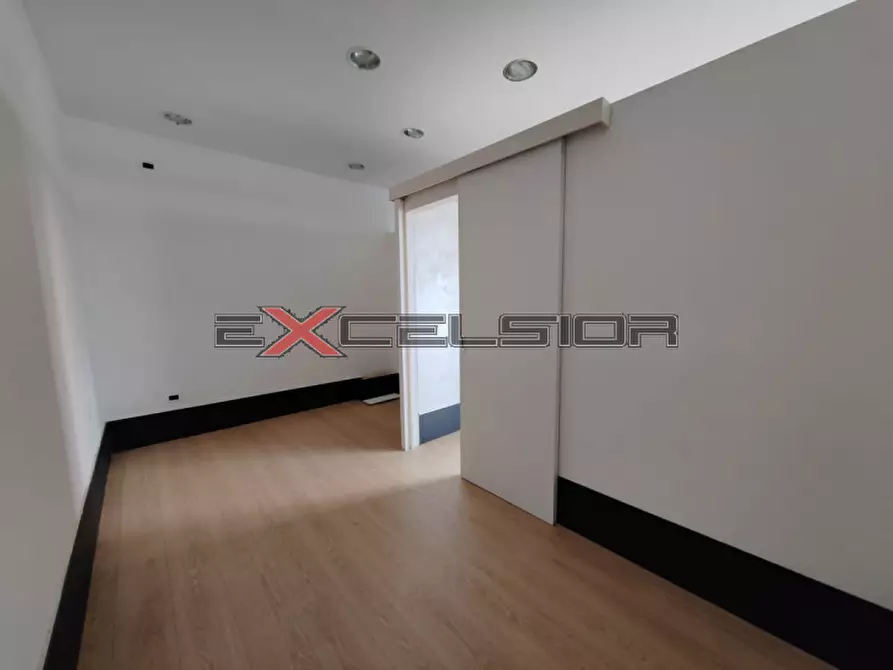 Immagine 3 di Negozio in affitto  in Via G. Matteotti n. 20 bis - Cavarzere (VE) a Cavarzere