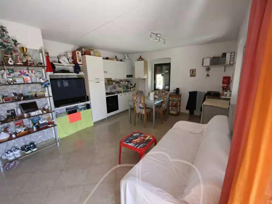 Immagine 2 di Villetta a schiera in vendita  a Stenico