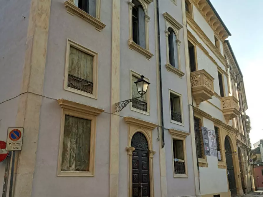 Immagine 2 di Attico in vendita  in Contrade PASINI, 24 a Vicenza