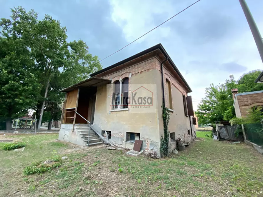 Immagine 1 di Casa indipendente in vendita  in via ponte della vecchia 100 a Ravenna