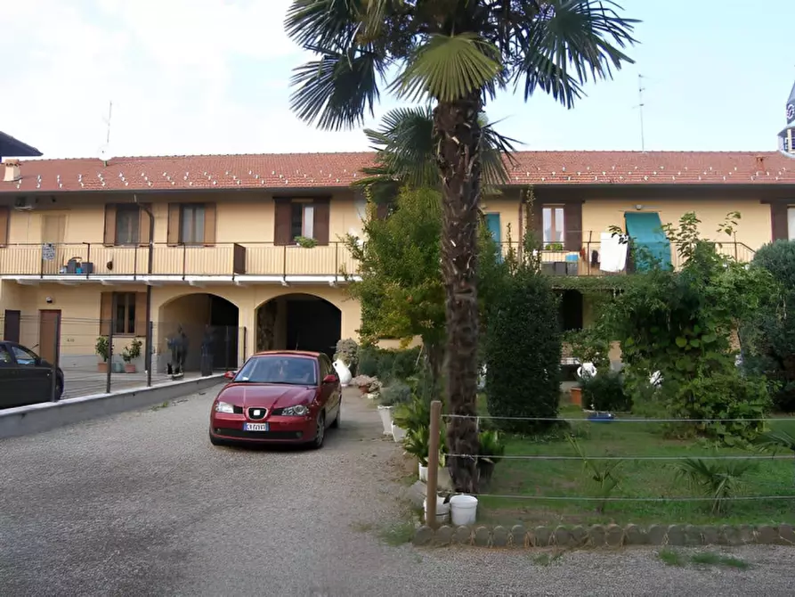 Immagine 1 di Appartamento in vendita  in Via dell'Asilo, 17 a Casorezzo
