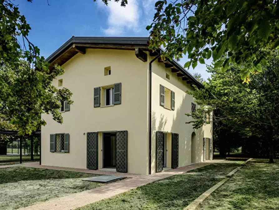 Immagine 3 di Villa in vendita  a Crevalcore