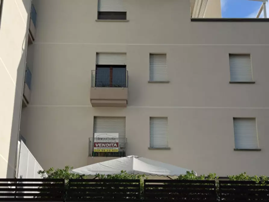 Immagine 1 di Appartamento in vendita  in VIA LAGO DI GARDA 29 a Carpi