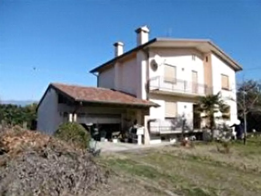 Immagine 1 di Casa indipendente in vendita  in VIA DELLA STAZIONE 14 a Cassola
