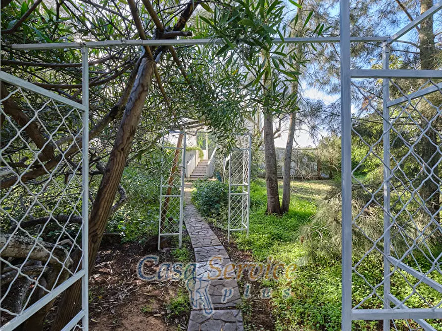 Immagine 18 di Bed & Breakfast in vendita  in Via Lizza a Alezio