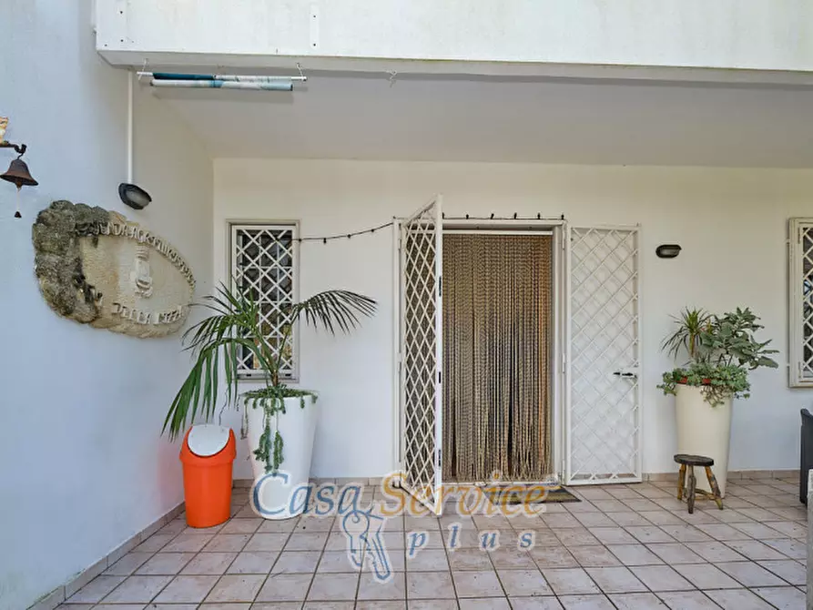 Immagine 62 di Bed & Breakfast in vendita  in Via Lizza a Alezio