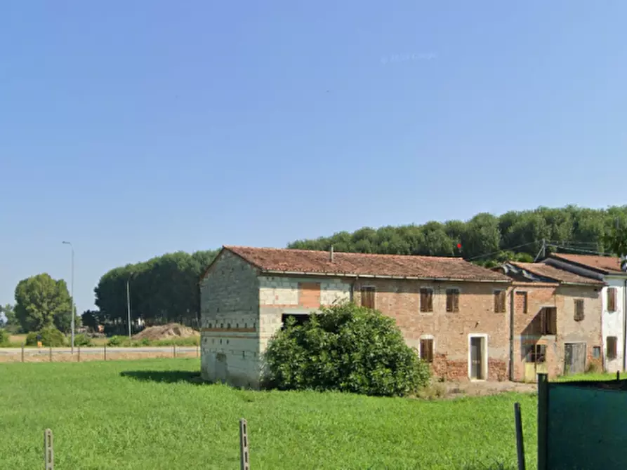 Immagine 2 di Rustico / casale in vendita  in Via Fossa a San Pietro Di Morubio