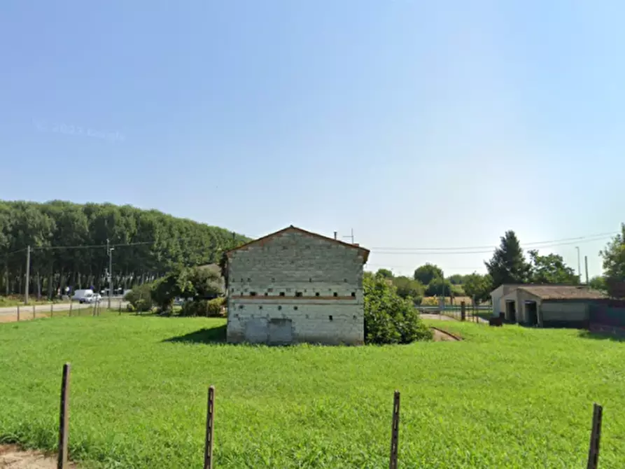 Immagine 4 di Rustico / casale in vendita  in Via Fossa a San Pietro Di Morubio