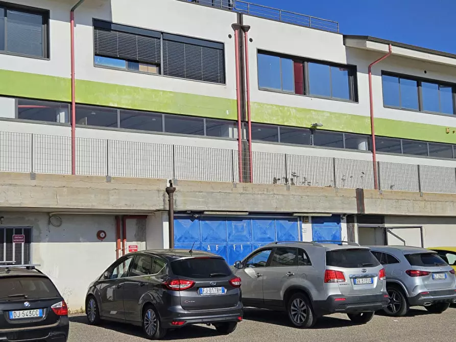 Immagine 1 di Magazzino in vendita  in via Lelli n. 29 a Sassari