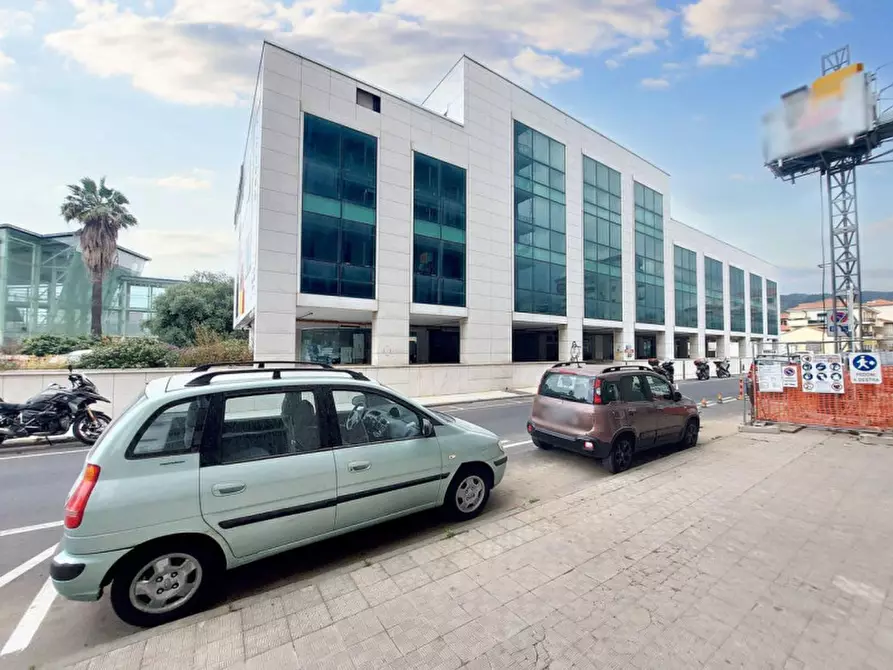 Immagine 3 di Attività commerciale in vendita  in Via XXV Aprile, N. 69 a Imperia