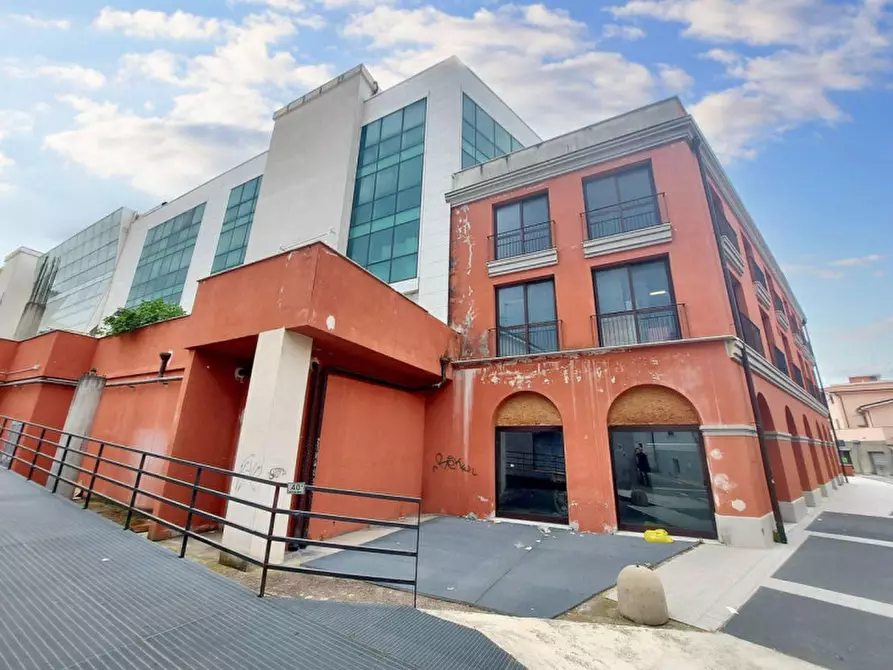 Immagine 9 di Attività commerciale in vendita  in Via XXV Aprile, N. 69 a Imperia