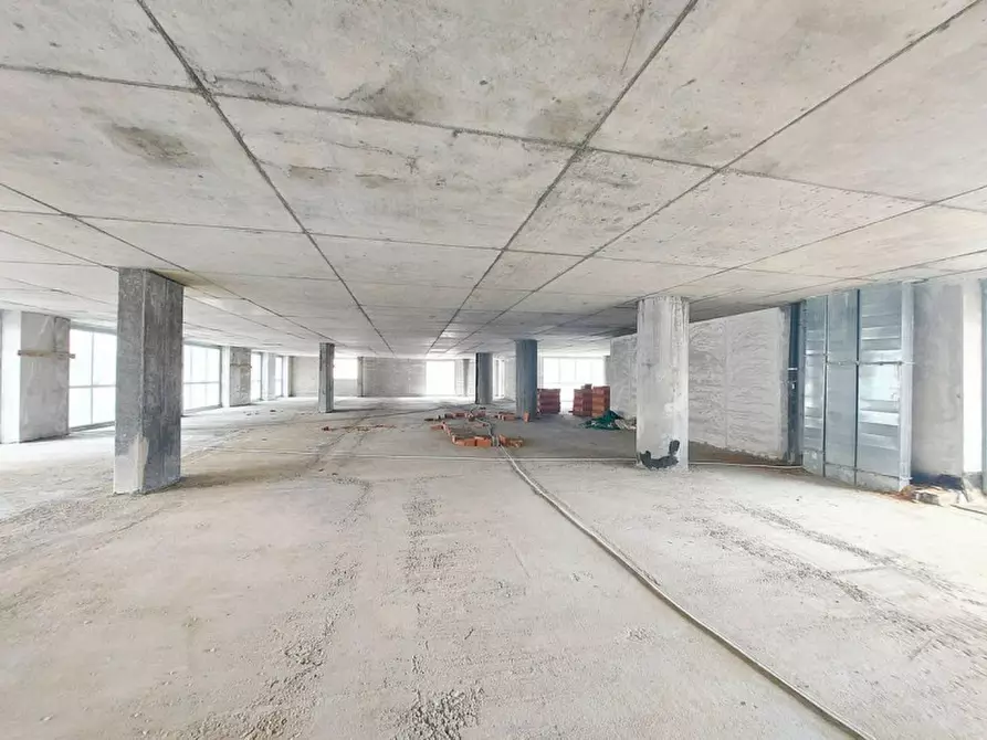 Immagine 11 di Attività commerciale in vendita  in Via XXV Aprile, N. 69 a Imperia