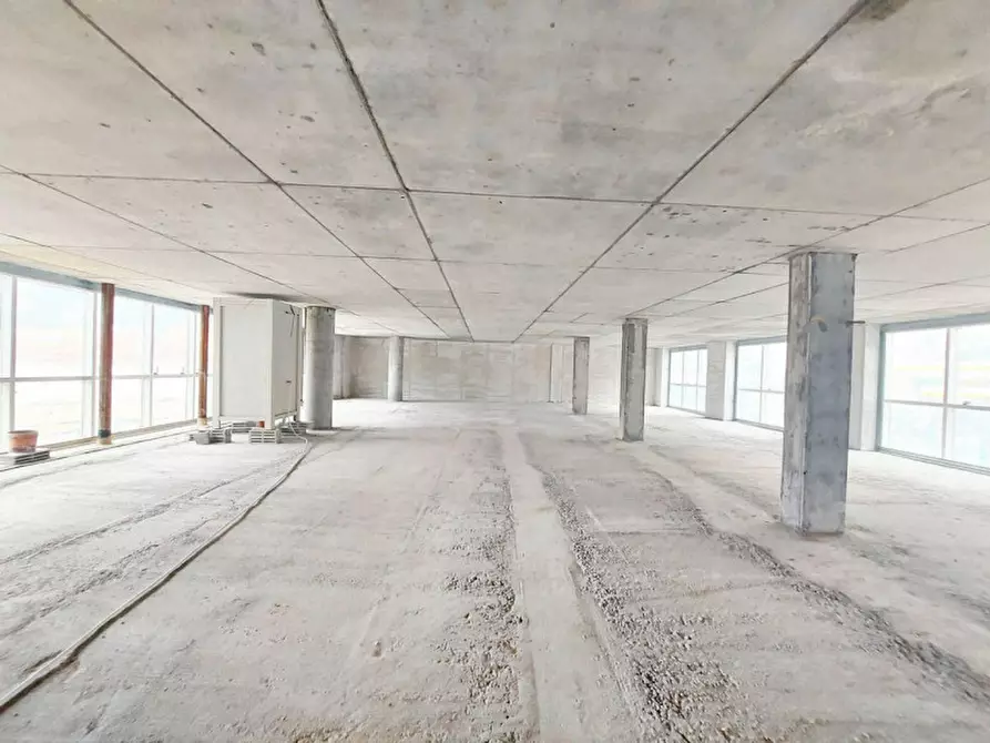 Immagine 12 di Attività commerciale in vendita  in Via XXV Aprile, N. 69 a Imperia