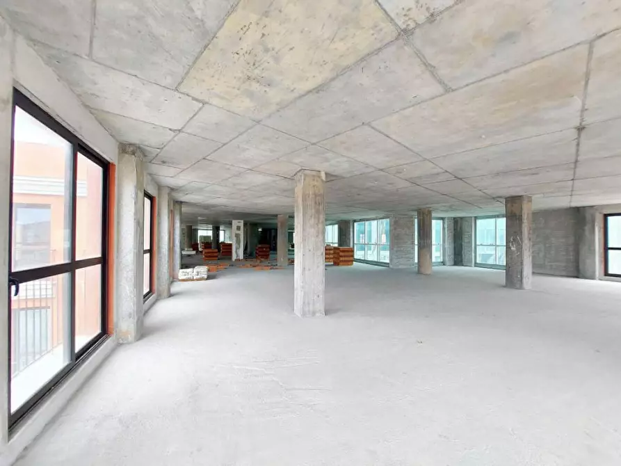 Immagine 23 di Attività commerciale in vendita  in Via XXV Aprile, N. 69 a Imperia