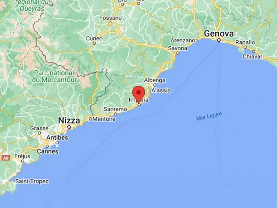 Immagine 26 di Attività commerciale in vendita  in Via XXV Aprile, N. 69 a Imperia