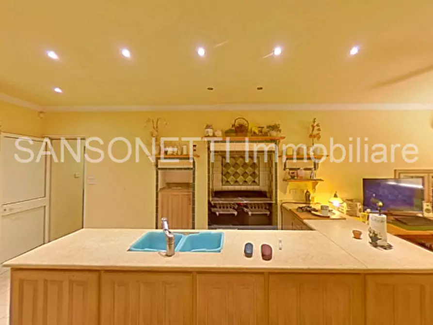 Immagine 21 di Rustico / casale in vendita  in Ulmo a Ceglie Messapico