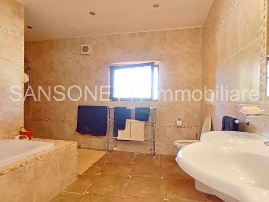 Immagine 27 di Rustico / casale in vendita  in Ulmo a Ceglie Messapico