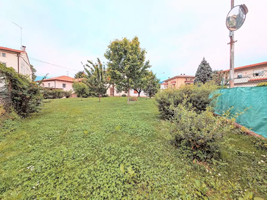Immagine 2 di Terreno in vendita  in Schio Via Caussa 41 a Schio