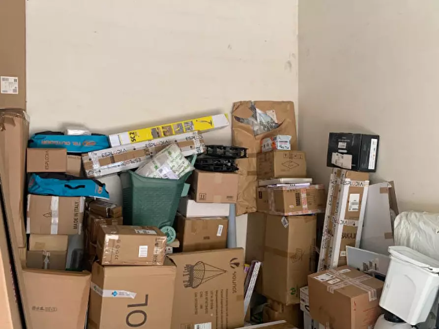 Immagine 4 di Garage in vendita  in via lago di pediluco 11 a Pescara