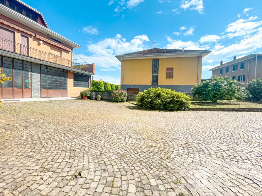 Immagine 25 di Casa indipendente in vendita  in Via Matteotti 75 a Borgomanero