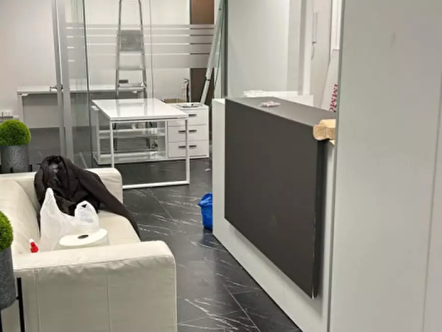 Immagine 28 di Ufficio in affitto  in Via Benedetto croce a Roma