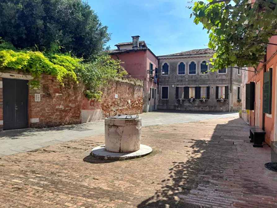 Immagine 1 di Monolocale in vendita  in ponte dei tre archi a Venezia