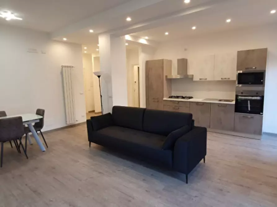 Immagine 1 di Appartamento in vendita  in VIALE REGINA ELENA a Pescara