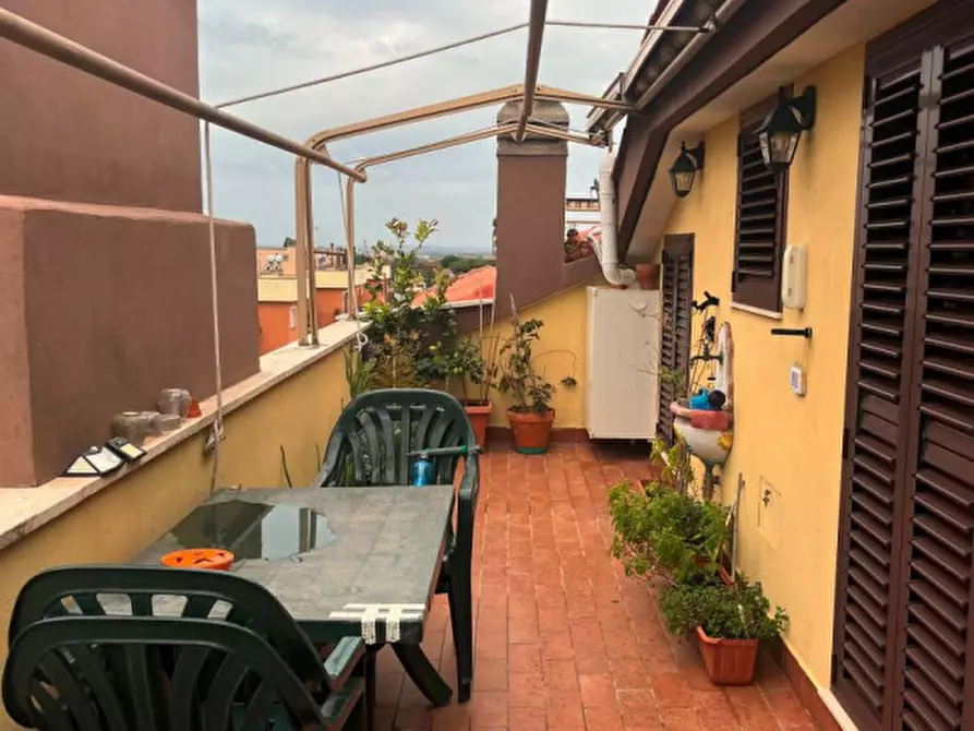 Immagine 1 di Appartamento in vendita  in via Anagnina n 331, - 00118 Roma (RM) a Roma