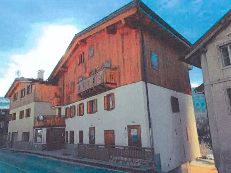 Immagine 1 di Appartamento in vendita  in Via Roma a San Vito Di Cadore