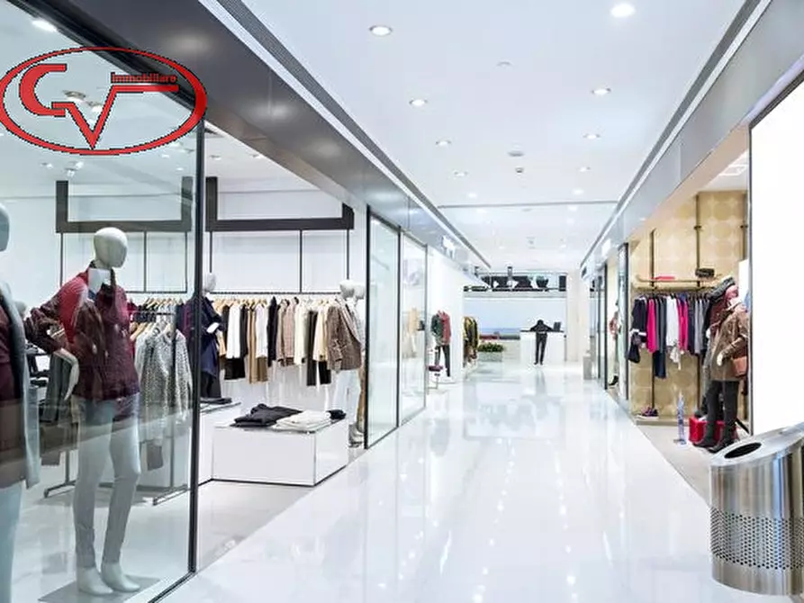 Immagine 3 di Negozio in affitto  in statale 69 a San Giovanni Valdarno