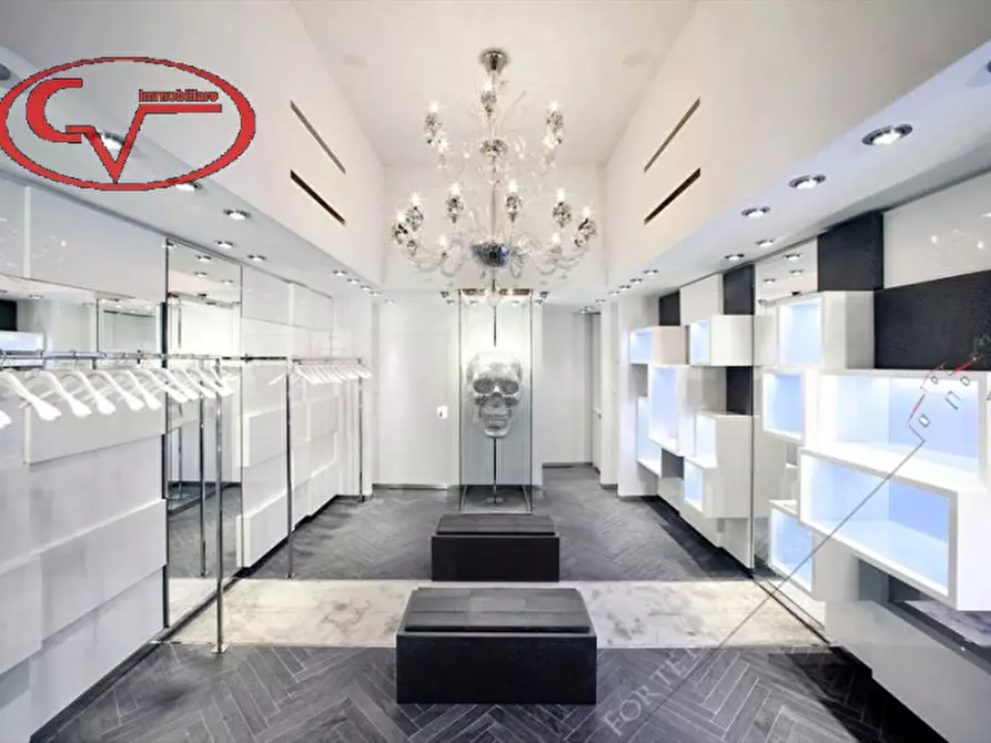 Immagine 5 di Negozio in affitto  in statale 69 a San Giovanni Valdarno