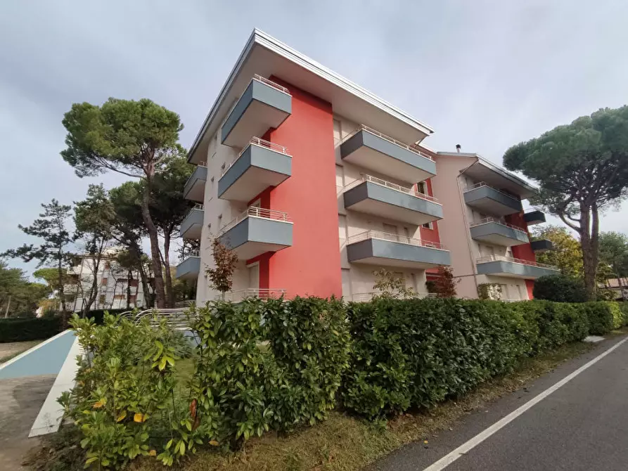 Immagine 1 di Appartamento in vendita  in Calle Millet, 2 - Lignano Riviera - 33054 Lignano Sabbiadoro (UD) a Lignano Sabbiadoro