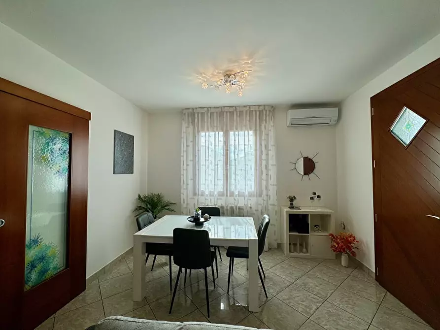 Immagine 8 di Villa in vendita  in Via Erizzo a Chioggia