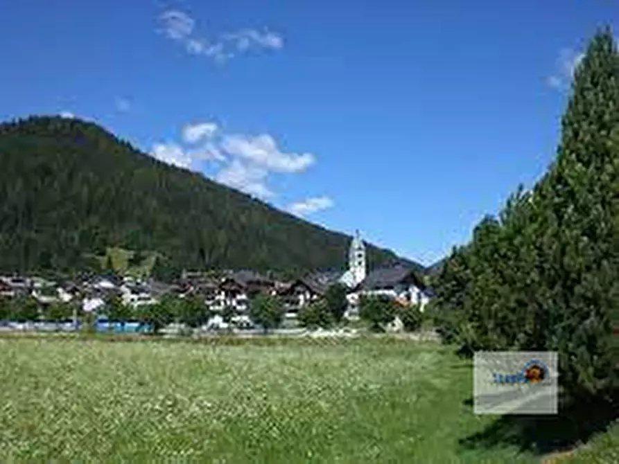 Immagine 12 di Appartamento in vendita  in Via VI Novembre, 9 a Santo Stefano Di Cadore