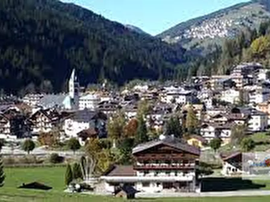 Immagine 13 di Appartamento in vendita  in Via VI Novembre, 9 a Santo Stefano Di Cadore