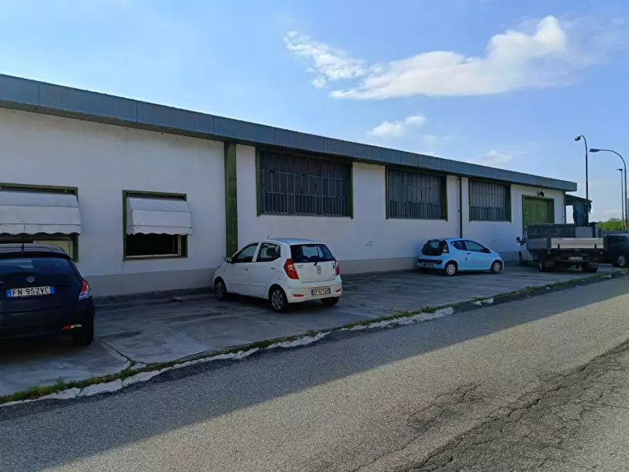 Immagine 1 di Capannone industriale in vendita  in Regione Cimitero 15 a Casale Monferrato