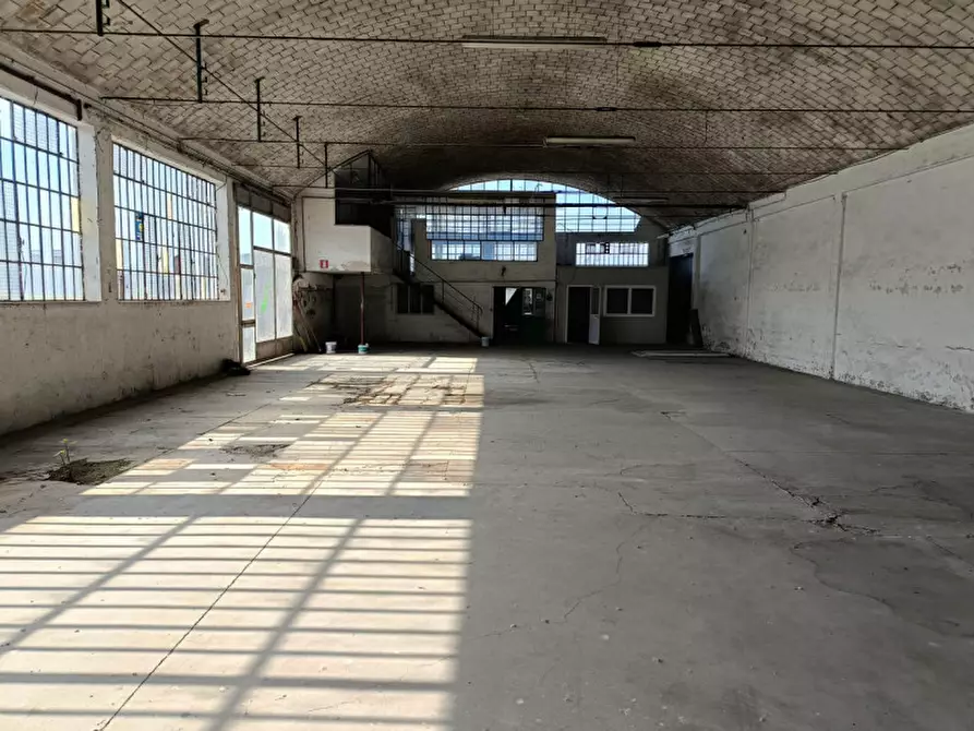Immagine 6 di Capannone industriale in vendita  in Regione Cimitero 15 a Casale Monferrato