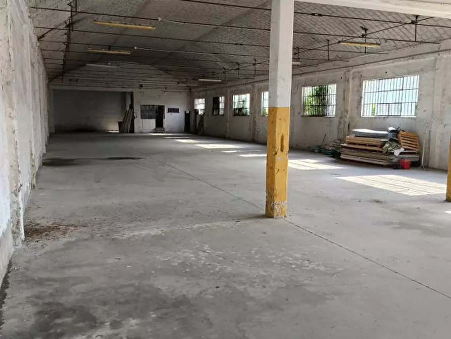 Immagine 8 di Capannone industriale in vendita  in Regione Cimitero 15 a Casale Monferrato