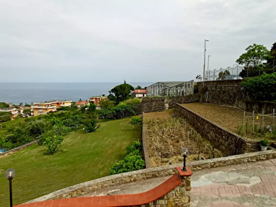 Immagine 65 di Villa in vendita  in Via Padre Semeria a San Remo