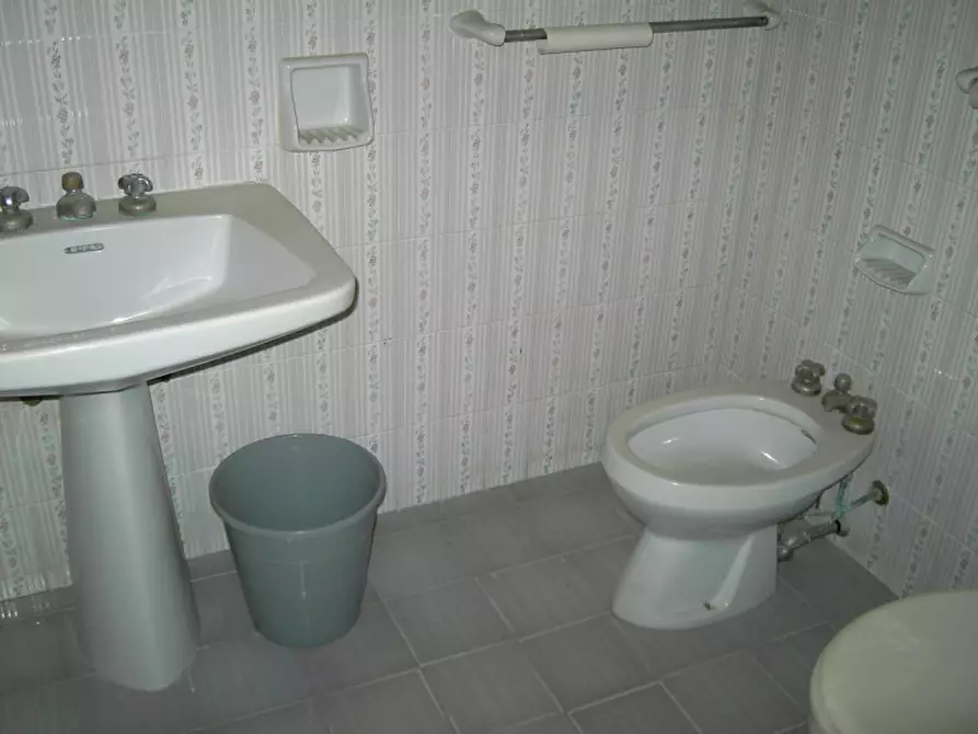 Immagine 16 di Casa indipendente in vendita  a Avola