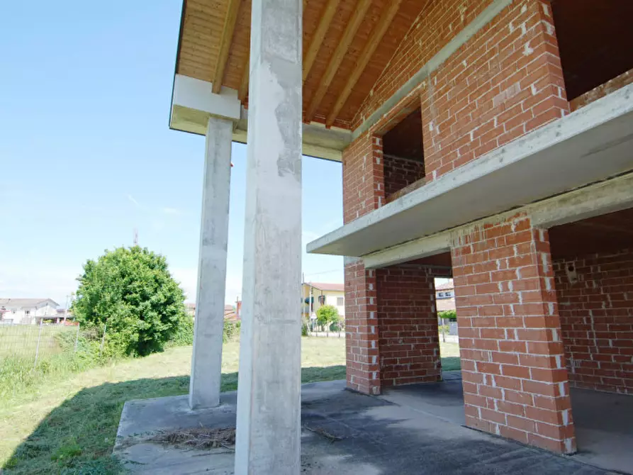 Immagine 6 di Casa indipendente in vendita  a San Pietro In Gu