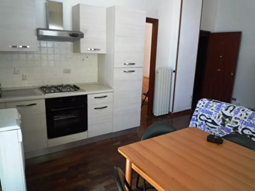 Immagine 3 di Appartamento in affitto  in via palizzi a Napoli