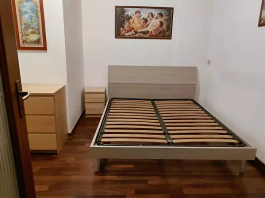 Immagine 22 di Appartamento in affitto  in via palizzi a Napoli