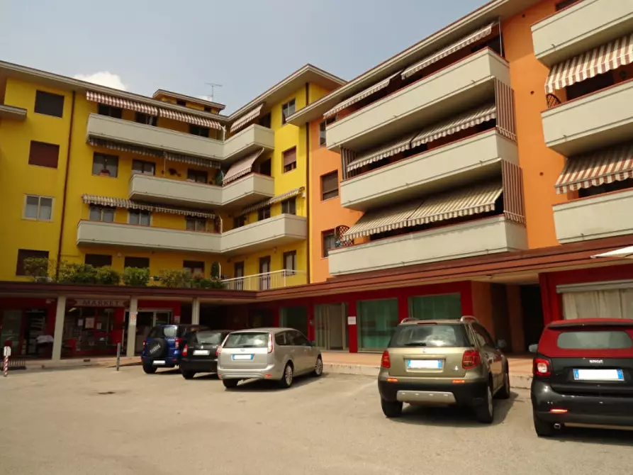 Immagine 5 di Negozio in vendita  in strada postumia a Vicenza